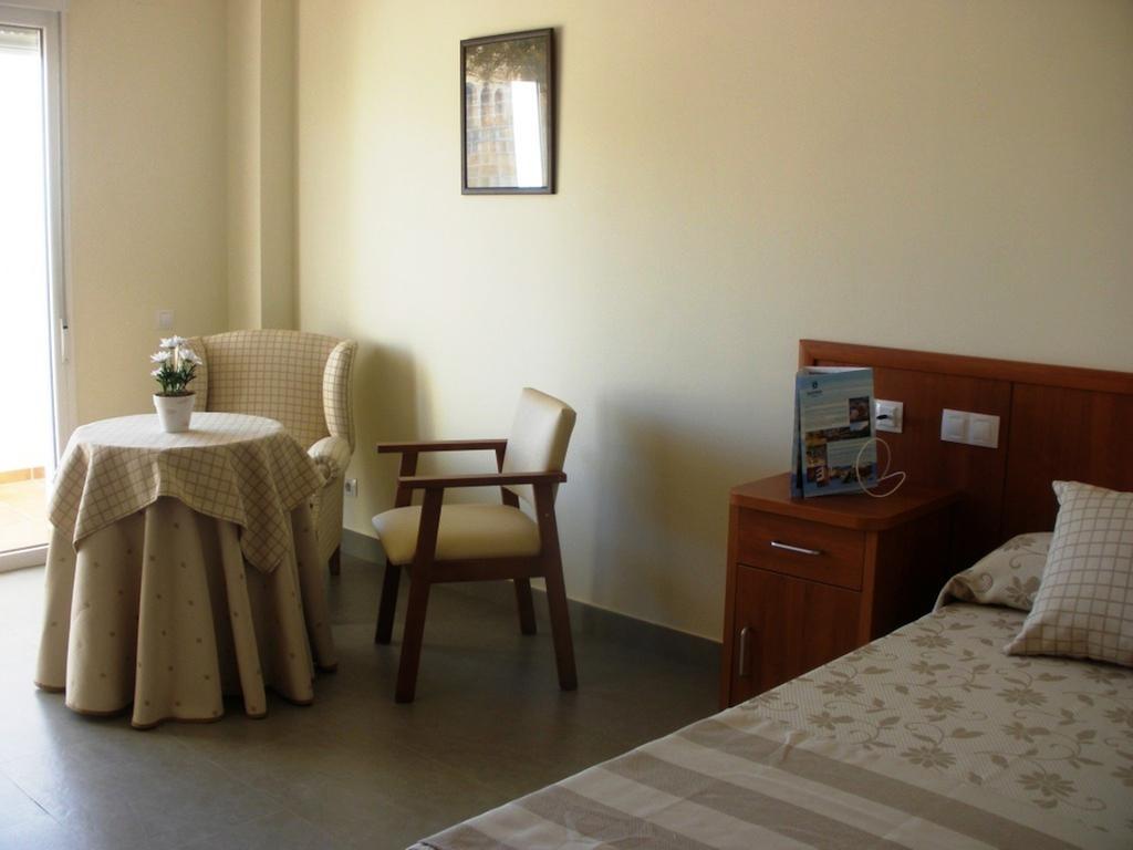 Ballesol Costablanca Senior Resort Mayores De 55 Anos Cala de Finestrat Zimmer foto